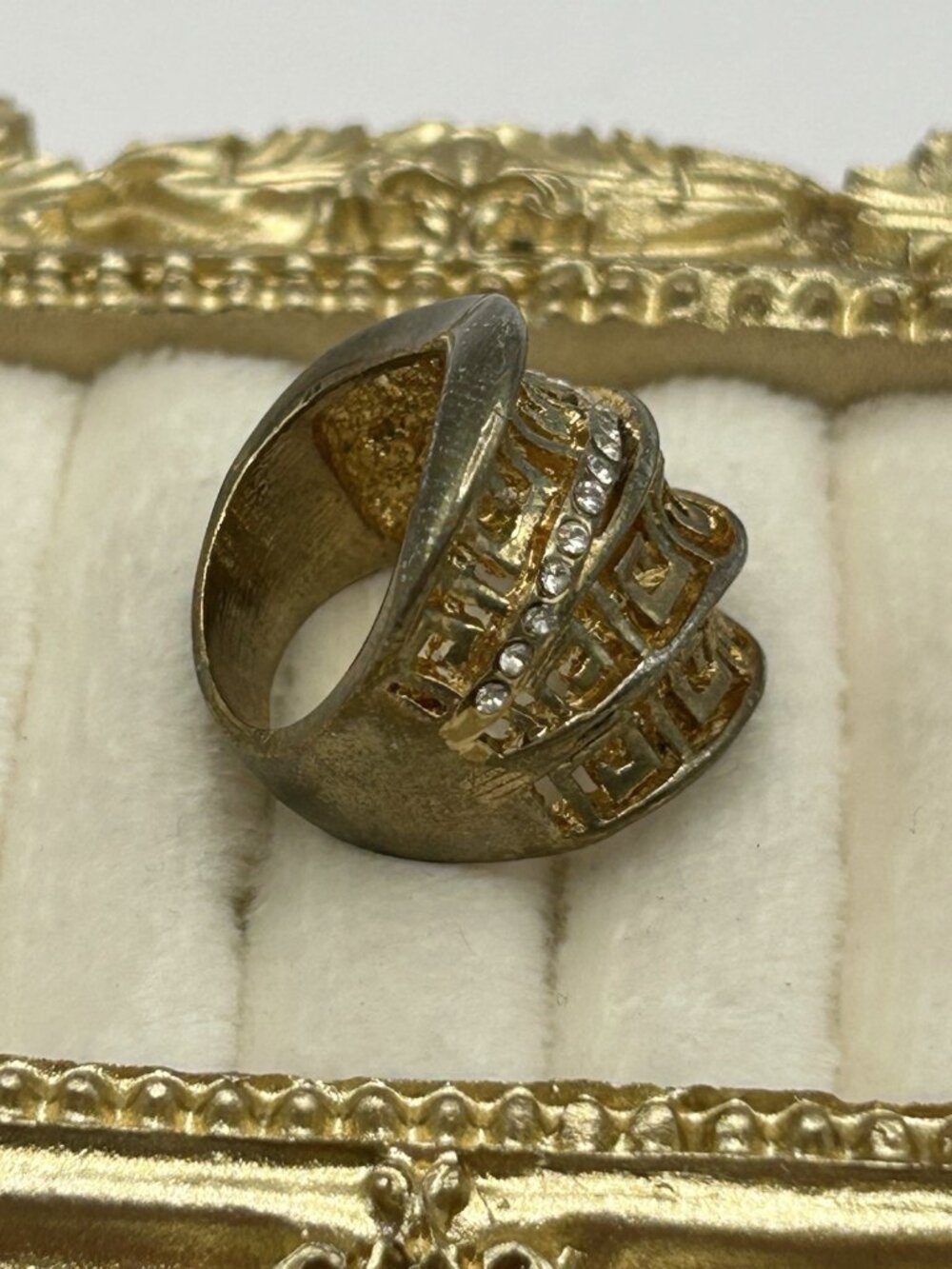 Vintage Greek Key Rhinestone Wide Band Costume Ring Gold Tone Size 5 Chunky Fun - Picture 5 of 12